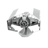 Zusammengebauter Darth Vader Tie Fighter