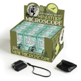 Mikroskop im Display und ausgepackt