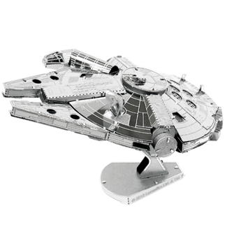 Zusammengebauter Millennium Falcon